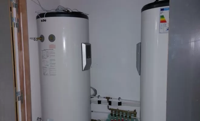 ballon thermodynamique et distribution par collecteur.